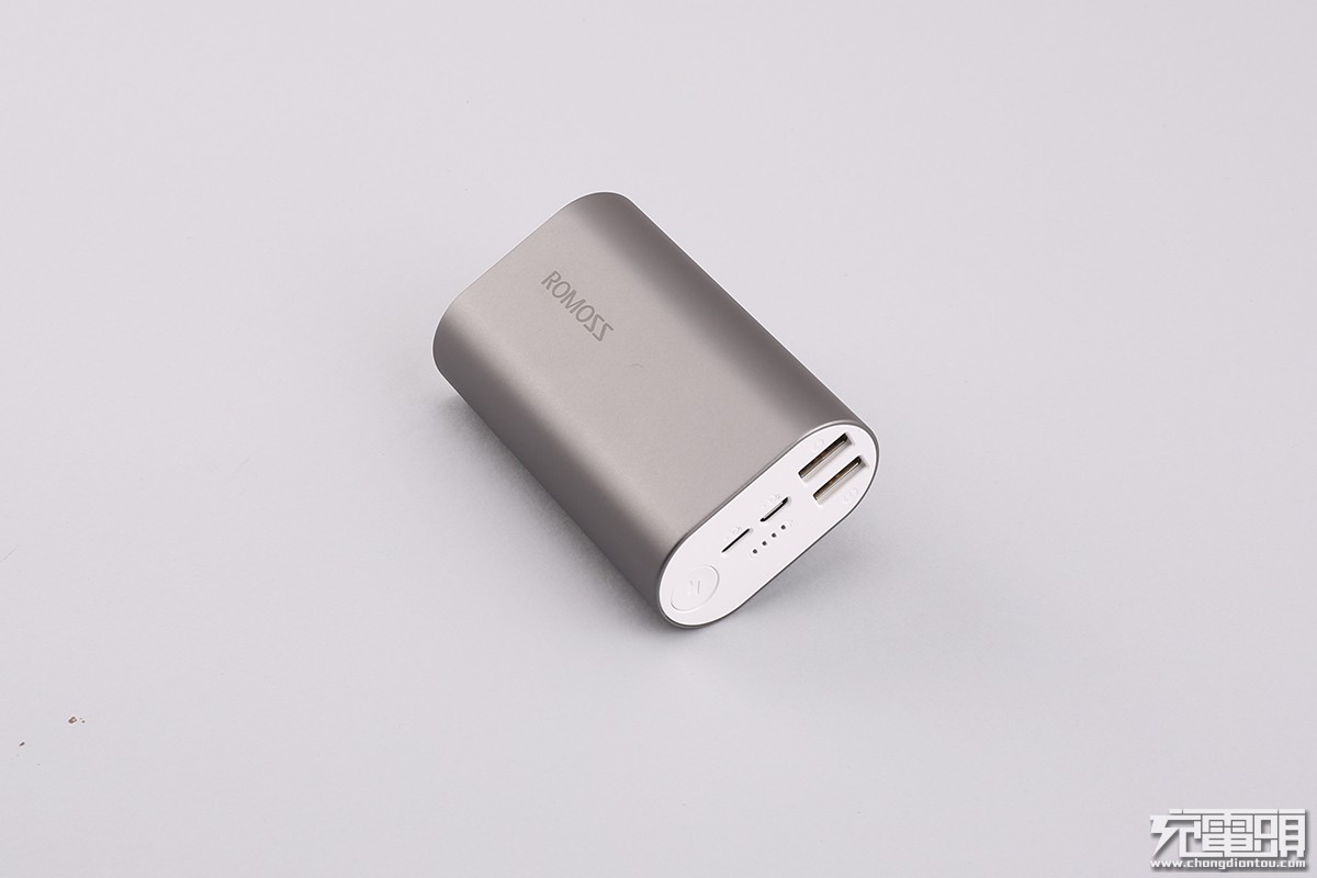 罗马仕ace移动电源评测,罗马仕移动电源pwg10测评