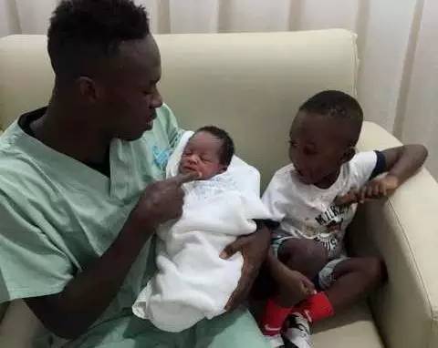 埃弗拉加入恒大,埃弗拉对上港