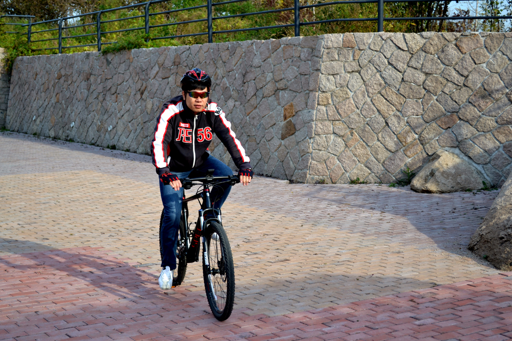 山地车碳纤维铝合金骑行感受,山地车铝合金碳纤维骑行感受