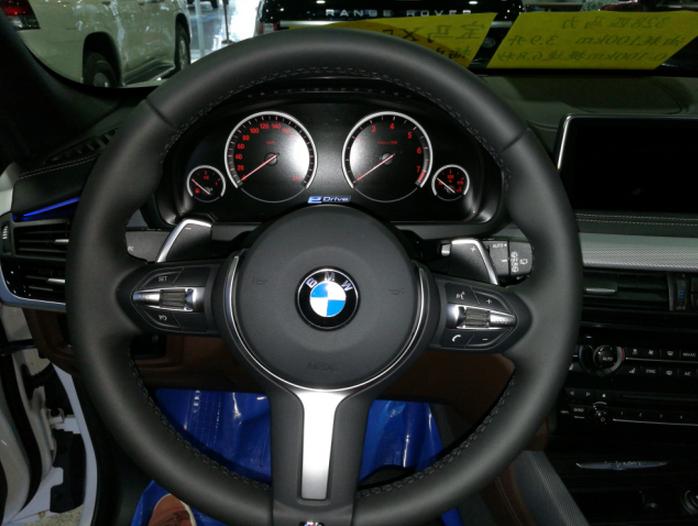 宝马新x5发动机,bmwx5m50i