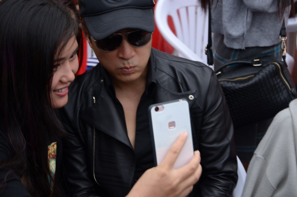 横店明星公益足球赛今日开赛，华少、钱泳辰、吕一、何中华出席