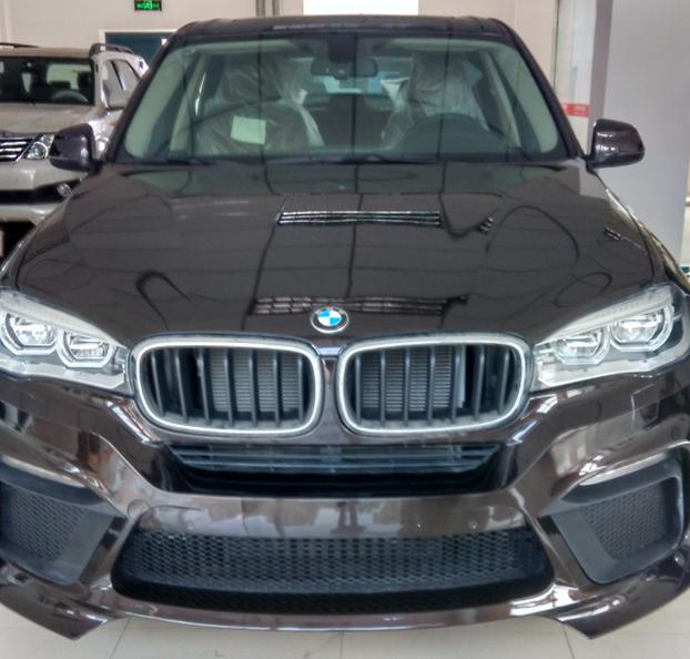 宝马新x5发动机,bmwx5m50i