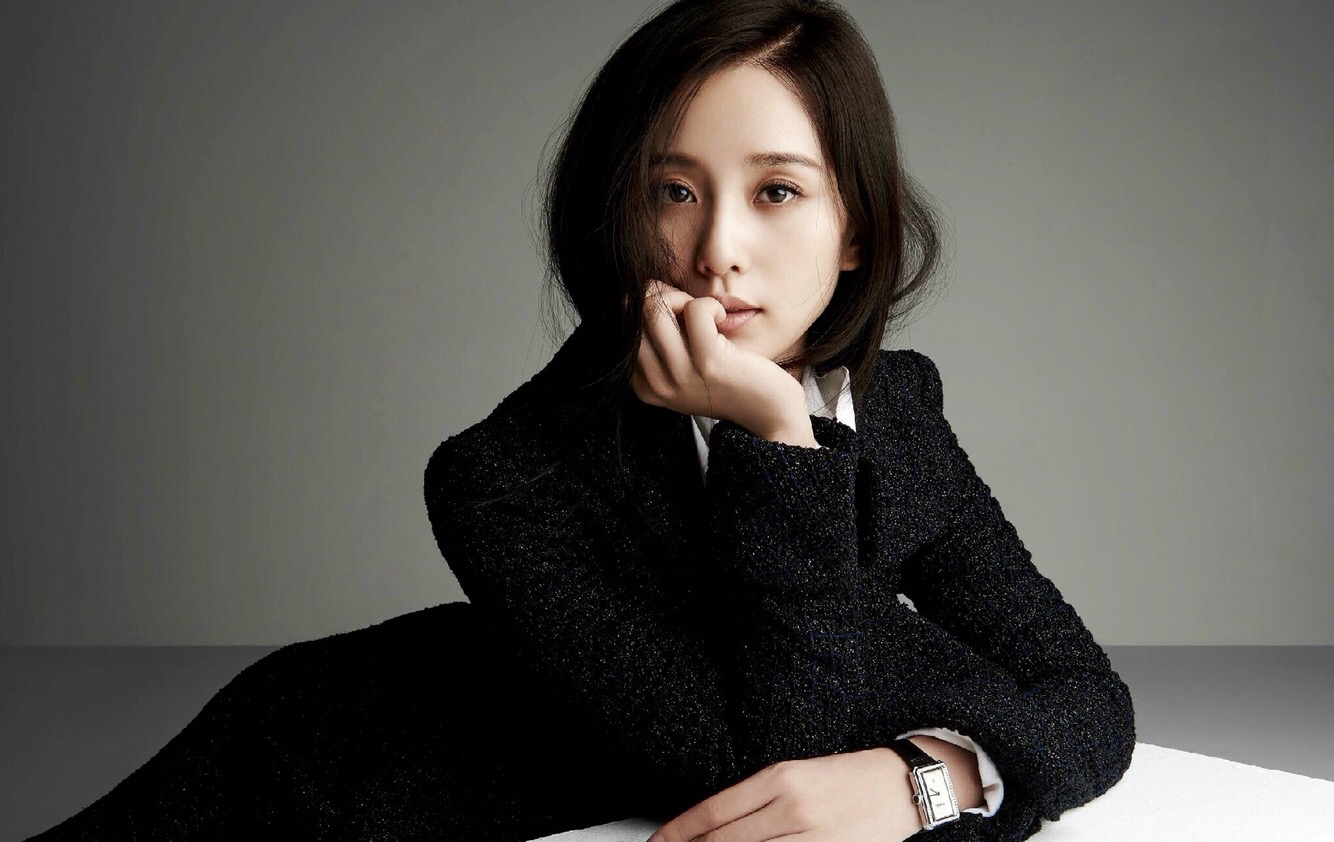 刘诗诗穿西装陈怡蓉夹雪茄,我的婚纱照也可以这么酷吗?