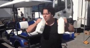 一字马看着都疼,女生一字马最疼时刻