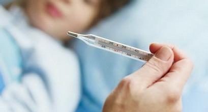 孩子反复发烧加扁桃体发炎怎么办,儿童感冒扁桃体发炎发高烧怎么办