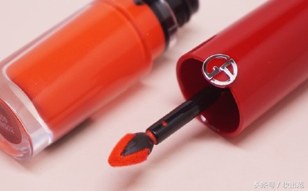 阿玛尼新款唇釉小胖丁05,阿玛尼小胖丁506类似的唇釉