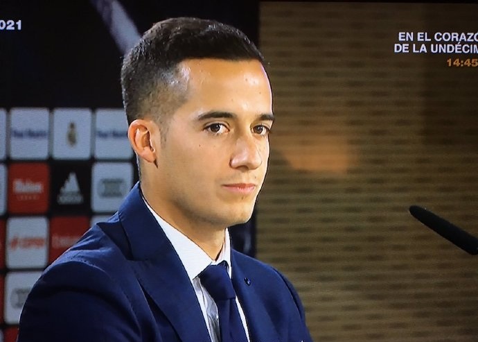 细数足坛十大美男子,2010足坛十大帅哥