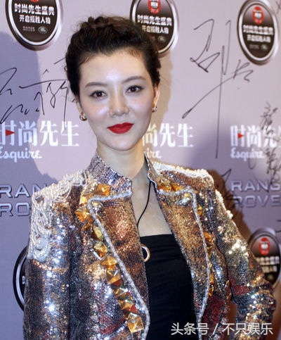 迈克尔杰克逊车晓视频,车晓曝文艺写真