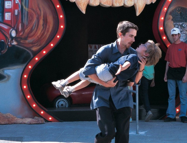 会穿西装的人给人的感觉,会穿西装的男人才可以战无不胜