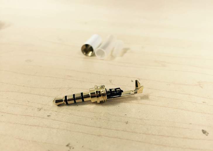 苹果耳机插头断了怎么补救,iphone耳机断了怎么接