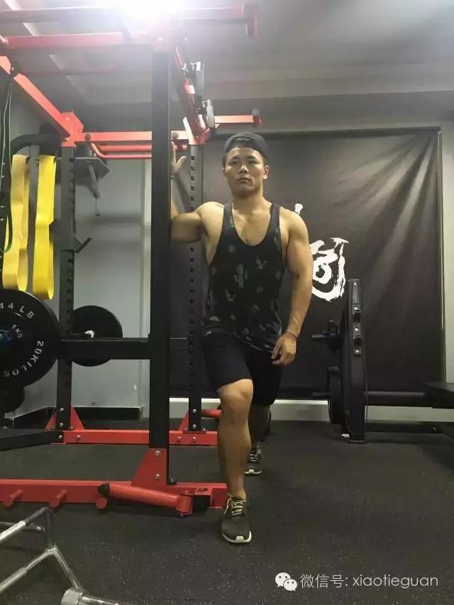 如何一招解决含胸驼背,含胸驼背解决思路