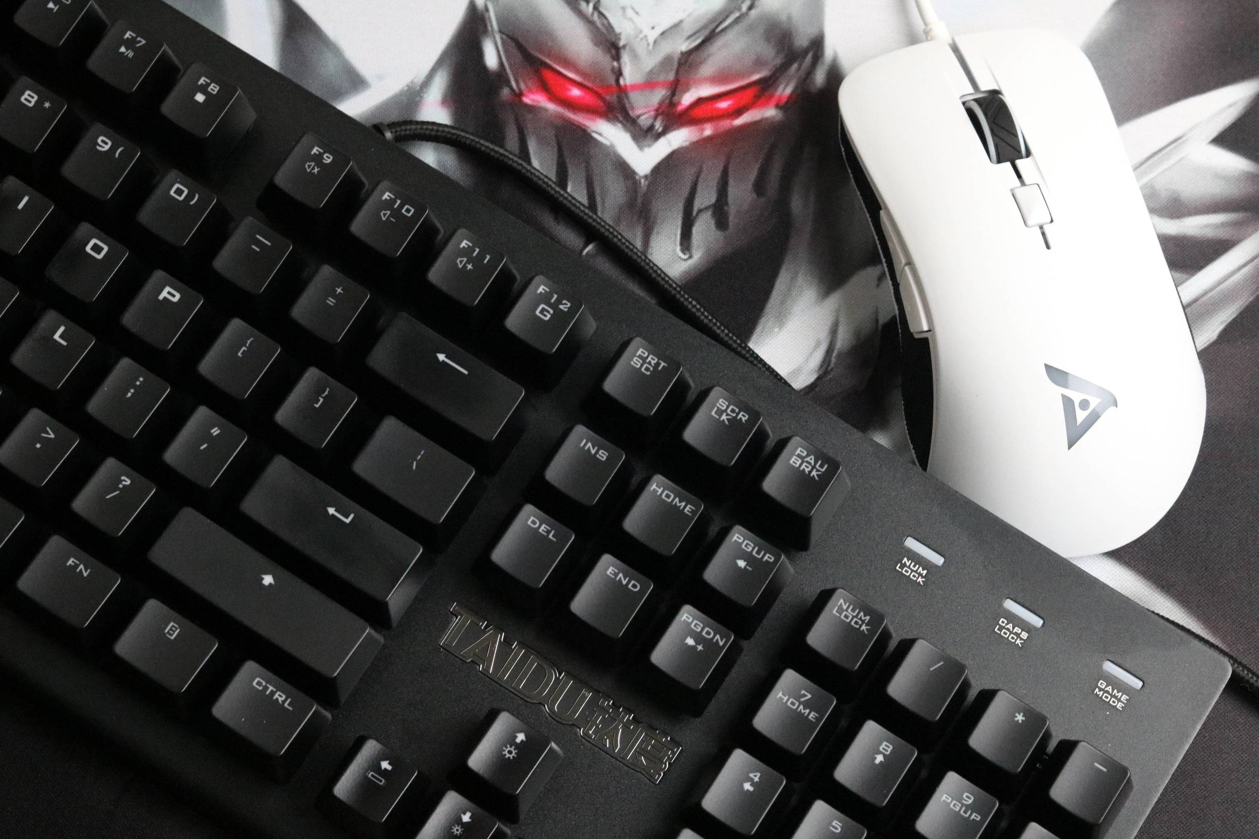 玩英雄联盟用什么轴的机械键盘好,机械键盘什么轴适合玩英雄联盟