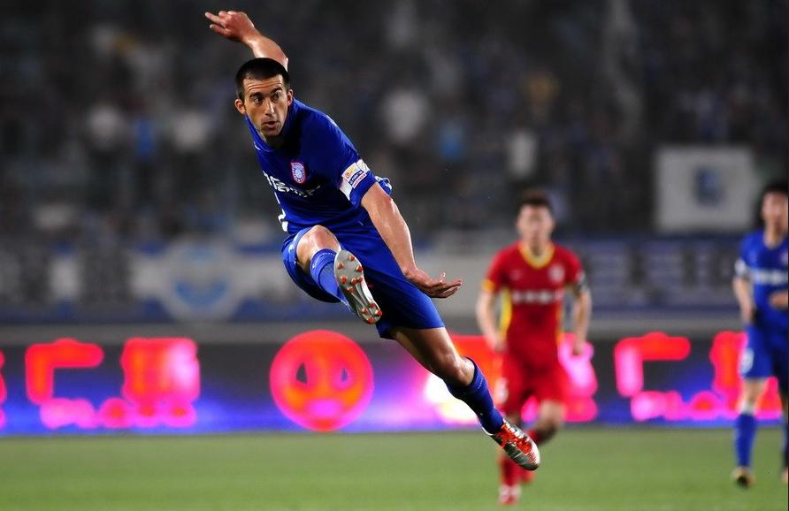 我的家不在南京，但这不影响我成为舜天球迷