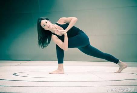 驼背用驼背矫正贴有用吗,驼背去医院矫正驼背能报销医保吗