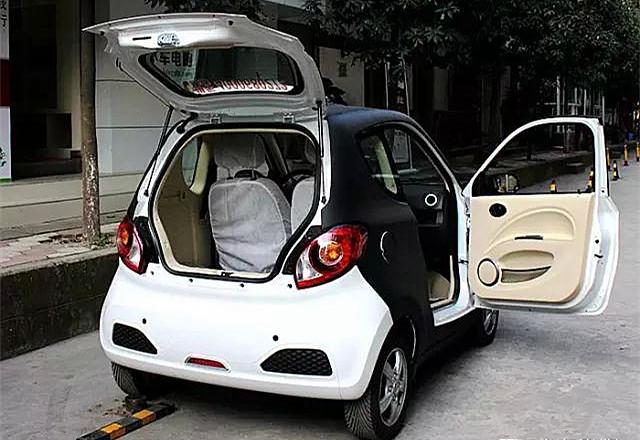 新能源搅局者零跑纯电,燃油车搅局者