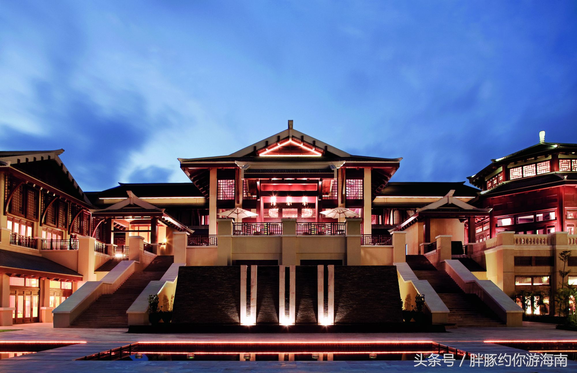 三亚三亚湾小海豚附近酒店,三亚鹿回头附近住宿