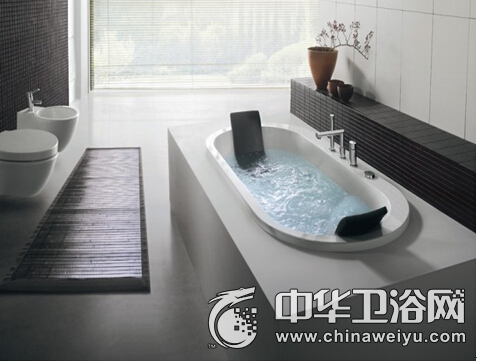 浴缸尺寸一般是多少合适,浴缸尺寸和身高