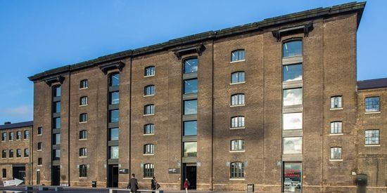 如何从零基础成为服装设计师,十大顶级服装设计师