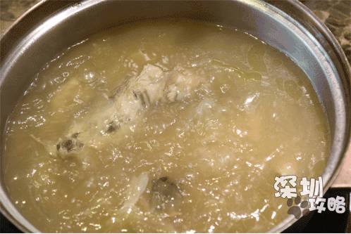 我以为这是一家有格调的酒吧，谁知道老板让我“*鸡叫**”