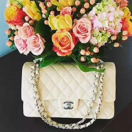 香奈儿购包圣经:经典款哪里买最便宜?