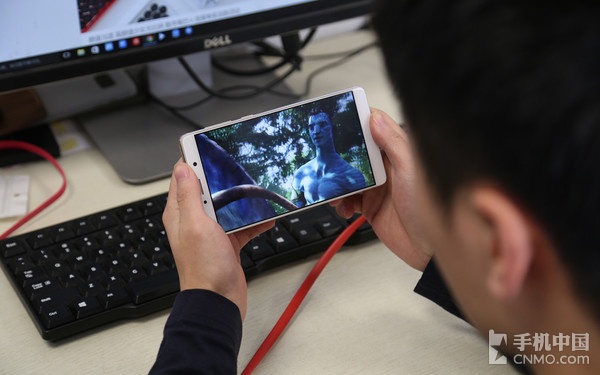 中兴天机七max,中兴天机7max很卡