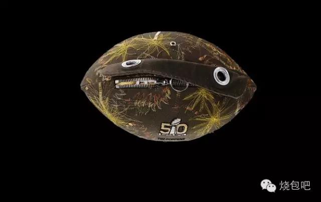 唯物｜情人节倒计时，去看50个潮牌出的超级碗纪念球，独一无二