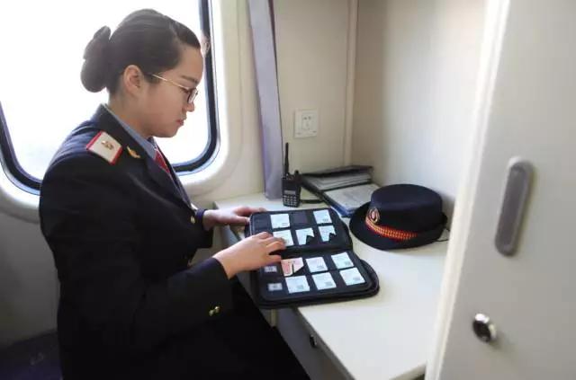 火车站列车员的真实生活,列车员上班的真实感受