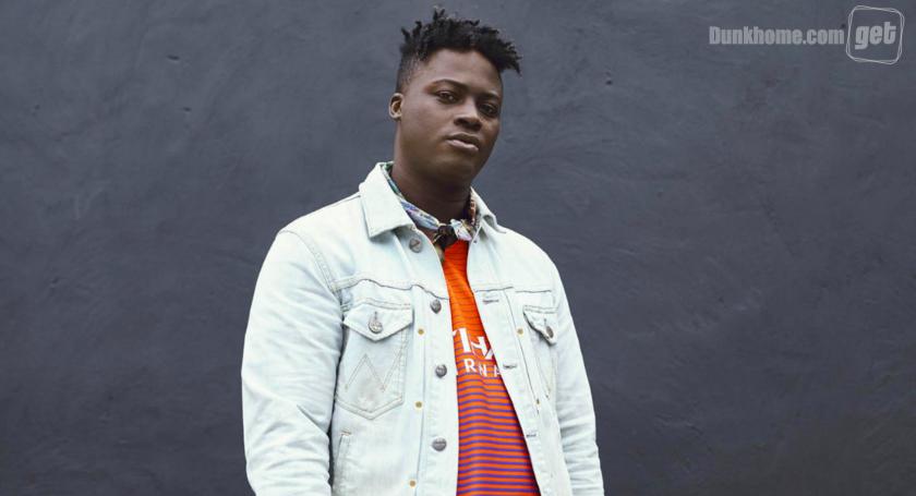 新版曼城球衣,曼城新赛季球衣24-25发布