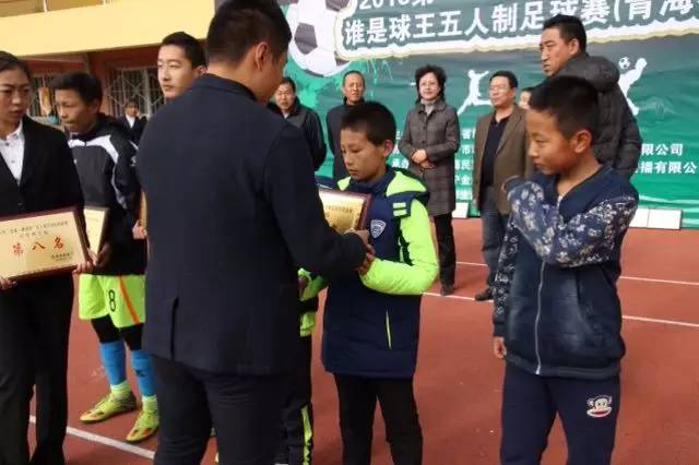 精彩的青少年足球比赛视频,厉害了参赛队伍高分拿下一等奖