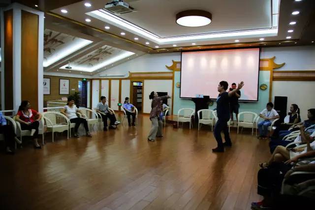 来，让我们一起解锁“舞动治疗”