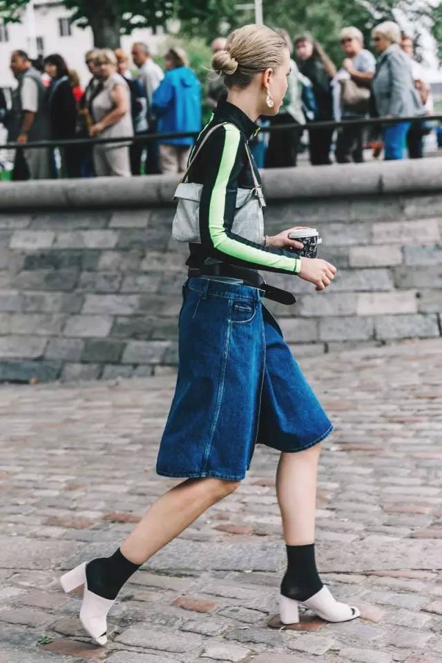 冬天穿的超厚袜子好搭配,冬天时尚袜子穿搭