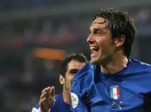 为什么爱体育的男人更吸引女人,踢足球的男人一般有什么性格特点