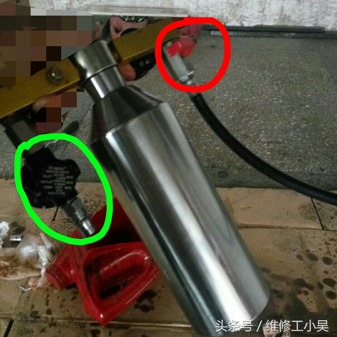 汽车油底壳摔坏了怎么办,汽车发动机油底壳磕碰了怎么维修