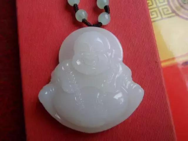 阿富汗玉和和田玉的区别,有关阿富汗玉的小知识