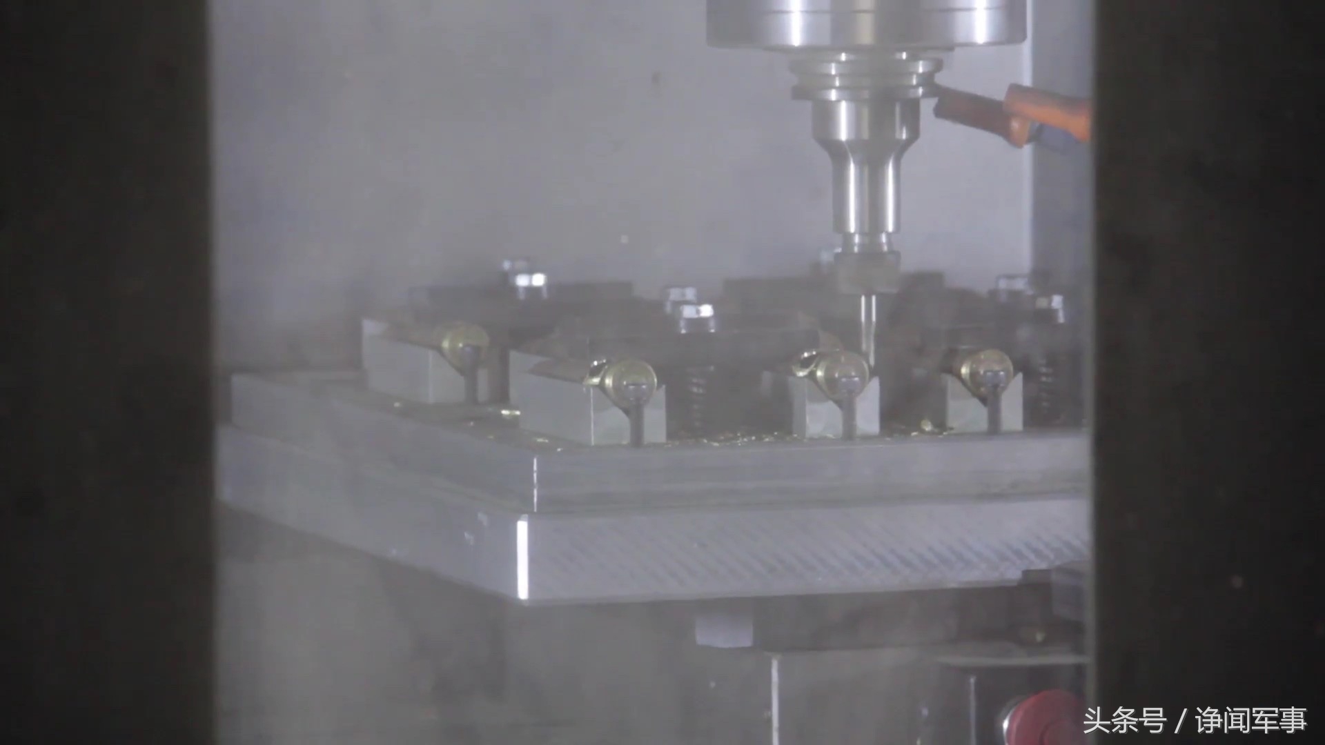 弹壳做的开瓶器,12.7毫米子弹开瓶器