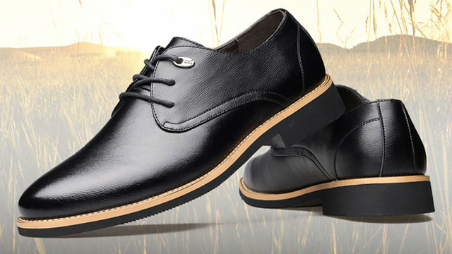 新买的皮鞋味道很刺鼻是劣质品吗,皮鞋有橡胶味道怎么去除