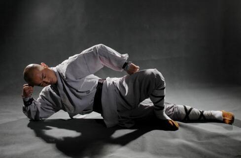 不要太在意黑粉的言论,不要在意网上的言论