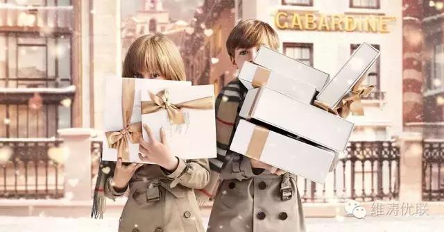 Coach重生Prada沉沦，深扒奢侈品牌的存亡危机