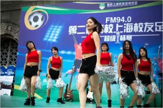 战鼓擂响自然加携手高校足球超级杯赛共同前行