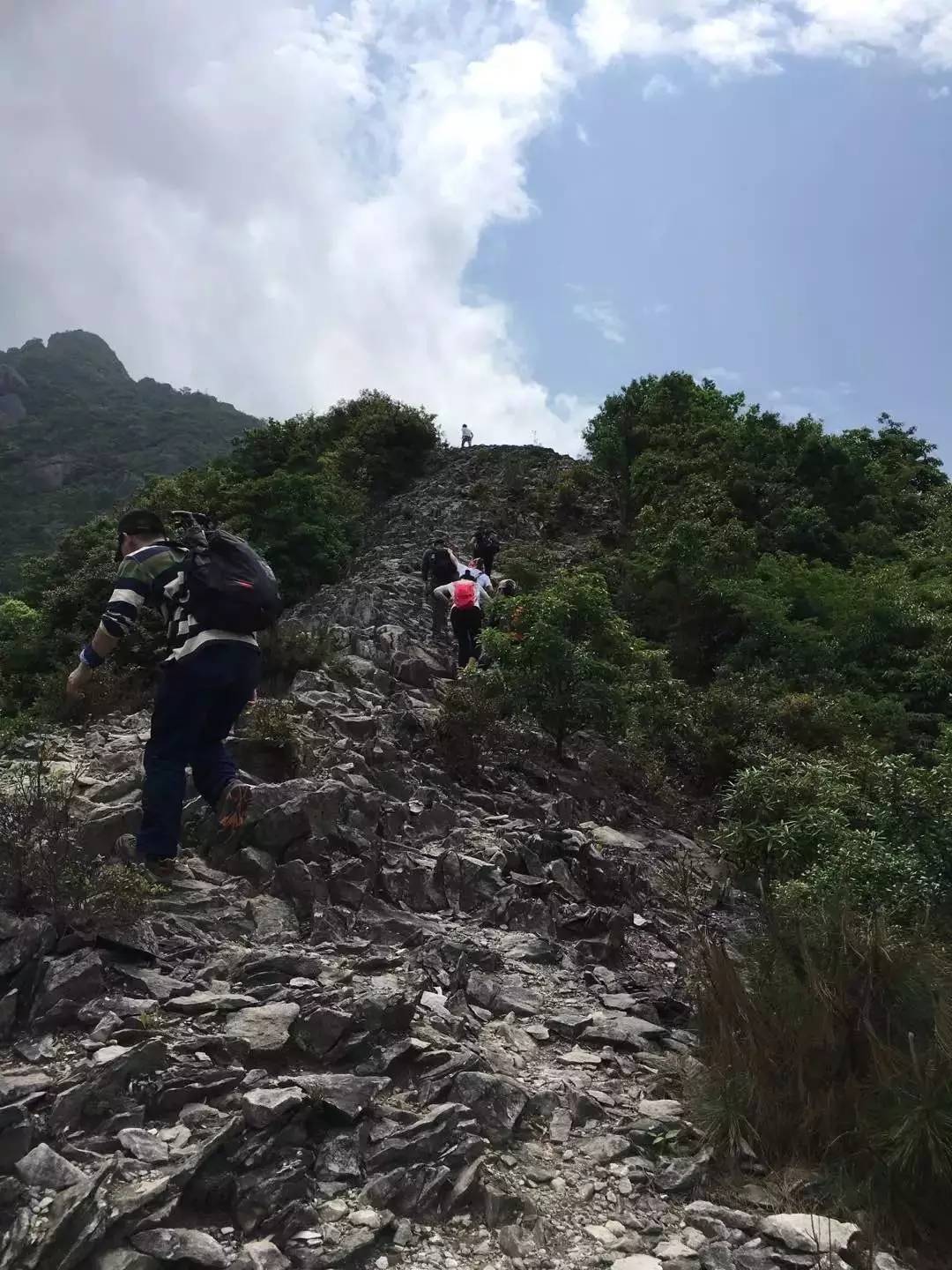 温州雁荡山徒步攻略,雁荡四尖徒步路线