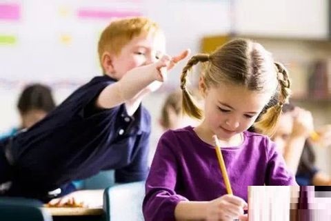 运动改善孩子多动,运动对治疗多动症有作用吗