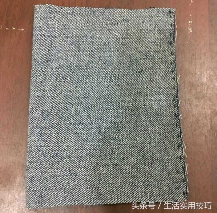 旧牛仔裤改收纳袋制作方法,旧牛仔裤变废为宝变身成为收纳袋