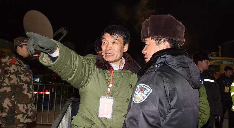 11名矿工平安升井图片,直击获救矿工升井画面