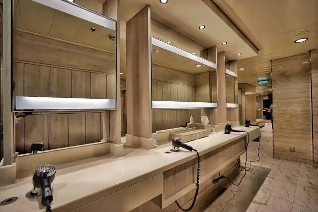 这个传说中的豪华游轮，竟然和我同一天生日