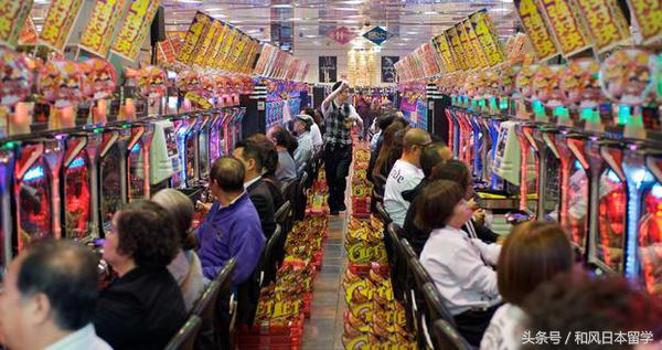 让天妇罗之神都沉迷的弹子机，到底是个什么鬼？一起去探秘吧！