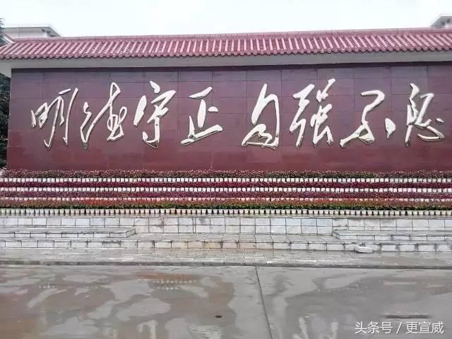 閲嶆父姣嶆牎瀹ｅ▉甯堣寖瀛︽牎,鍐嶈鎴戜滑鐨勯潚鏄ユ姈闊崇増