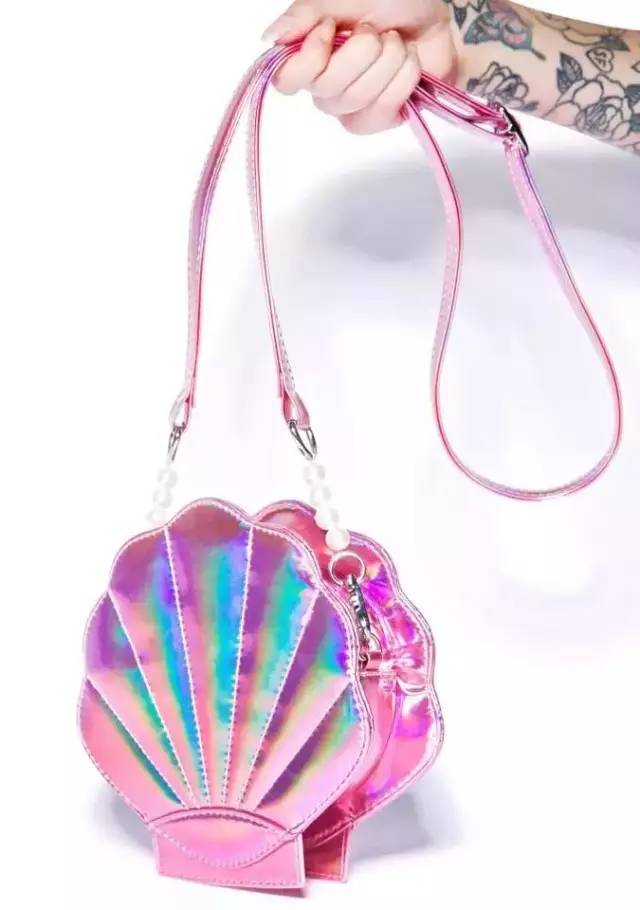 这些大容量包包简单又好看,这些包包不贵却比大牌还好看