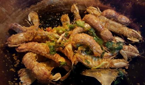 椒盐皮皮虾的皮皮虾要炸几分钟,蒸皮皮虾好吃还是椒盐皮皮虾好吃
