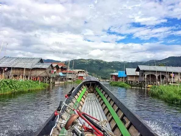 100块钱在国外能买什么 (100人民币在国外能买点啥)
