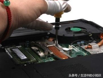 联想e40电池拆解视频,联想笔记本电池拆解方法